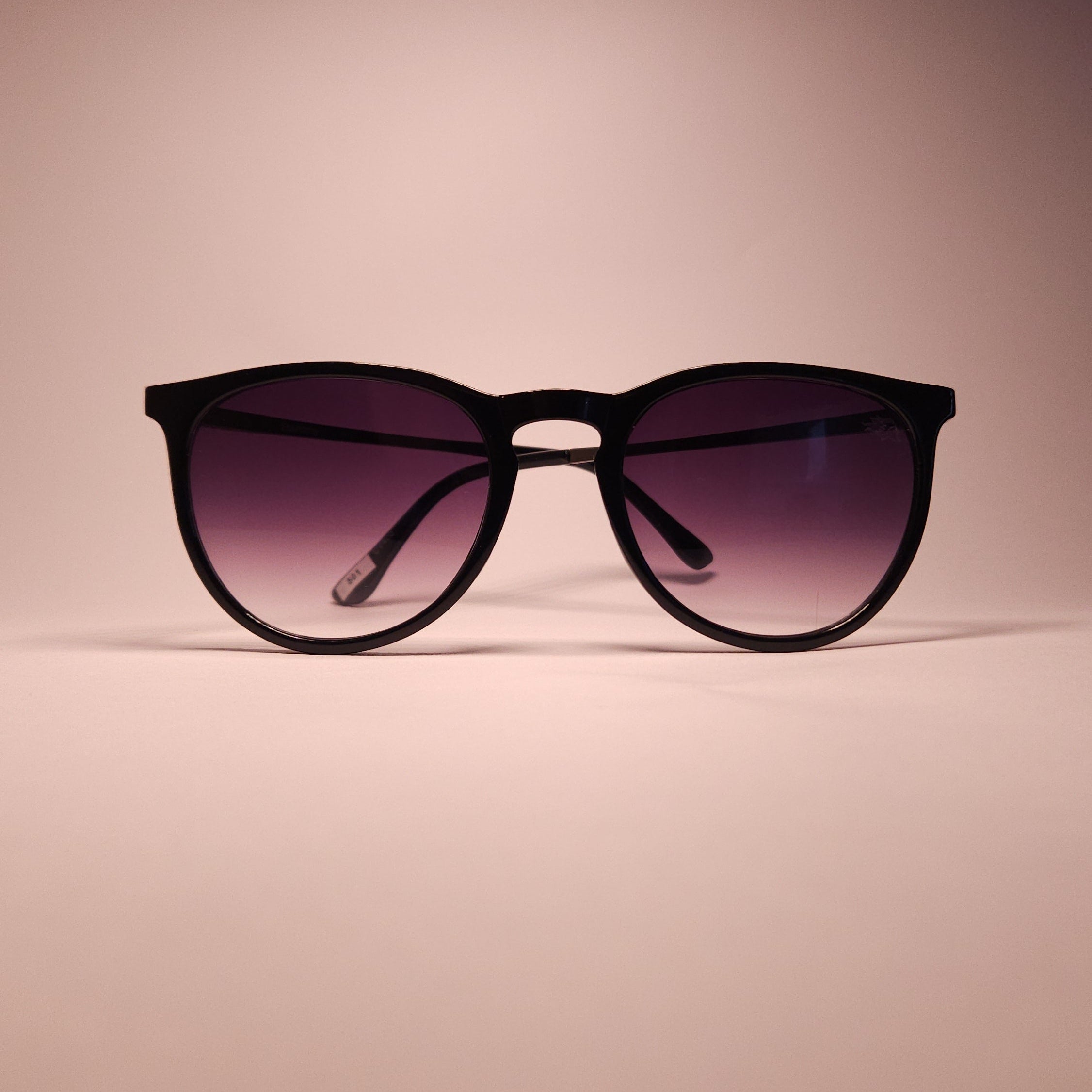 OLIWER MARTINO ECONOMY