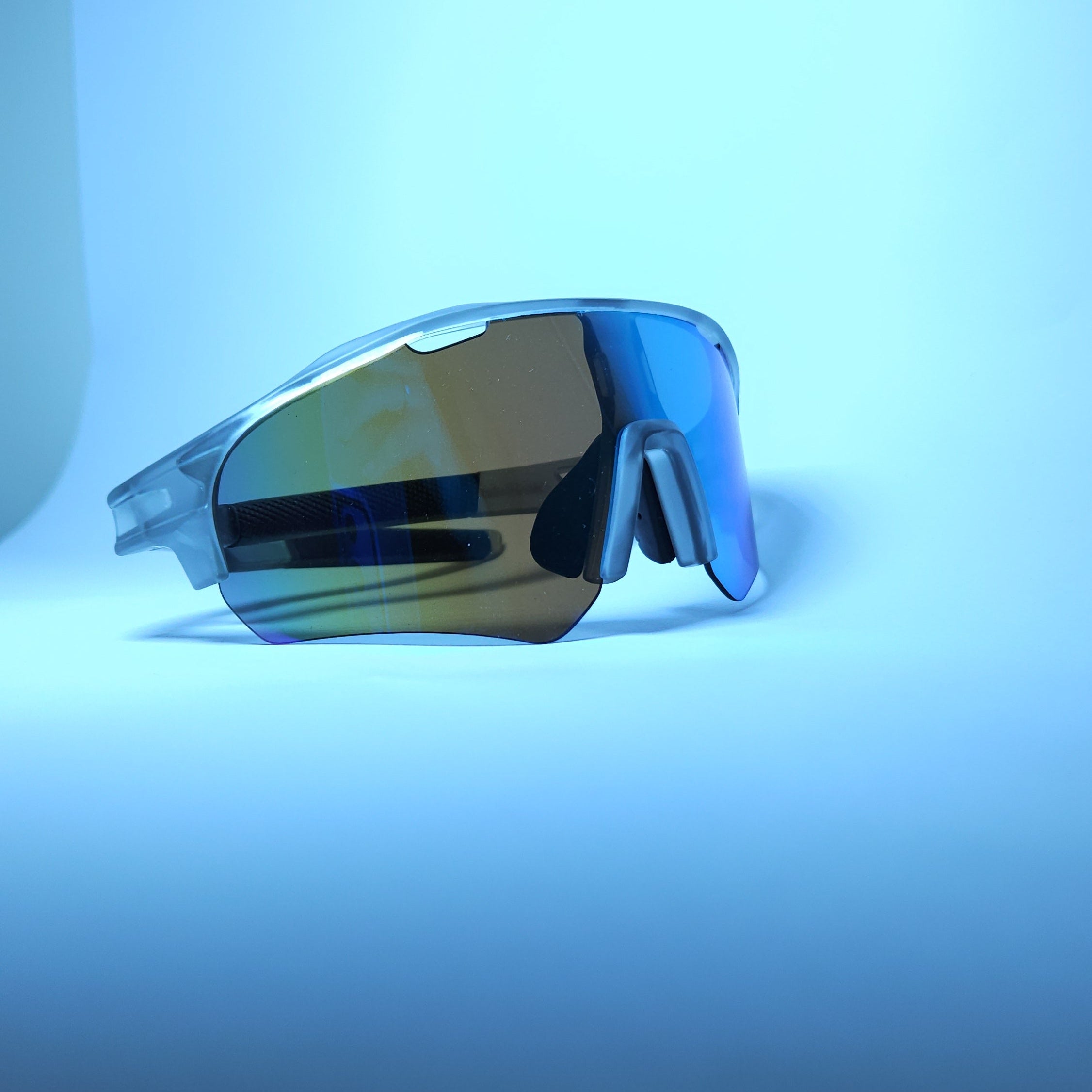 OLIWER MARTINO ECONOMY